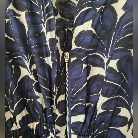 DONNA KARAN Palm Print Cold-Shoulder Midi Dress - Picture 6 of 8